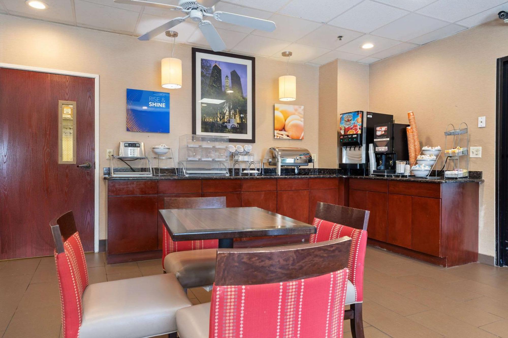 Comfort Suites Lombard - Addison Zewnętrze zdjęcie